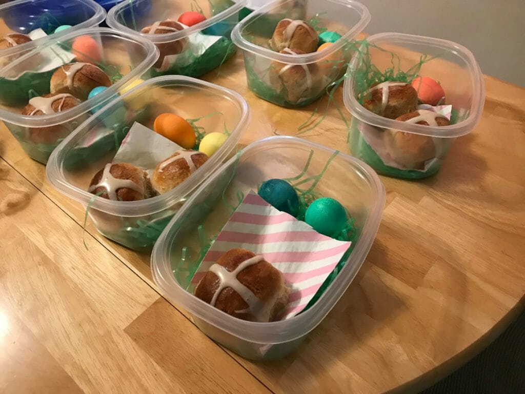 Easy Easter basket for elderly neighbors